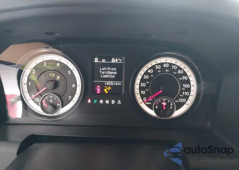 2014 Ram 1500 Express z USA, uszkodzony, nr VIN 1C6RR7KTXES260664